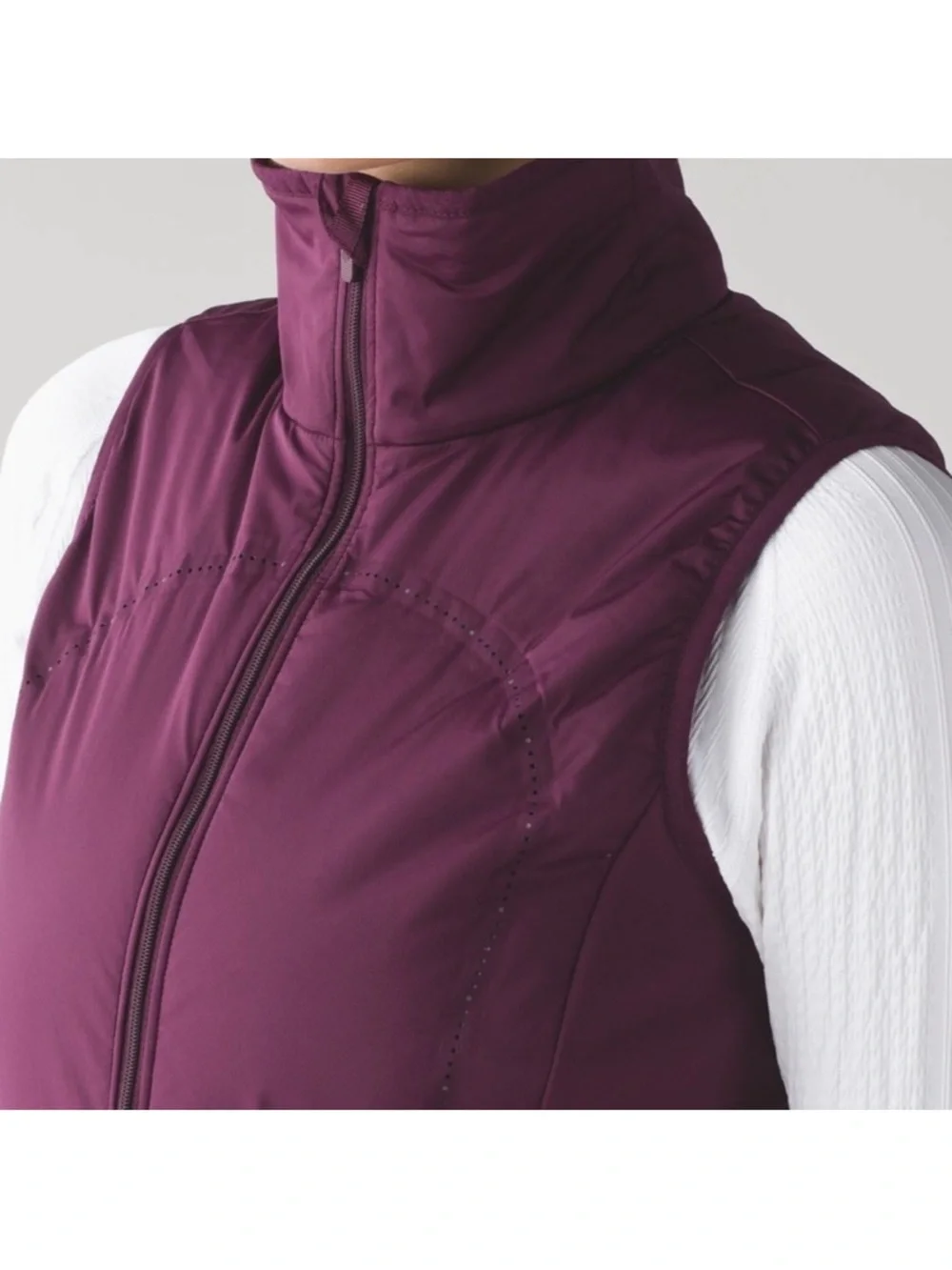 lululemon athletica run for the cold vest - SZ 4 in Plum